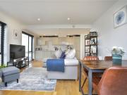 2 bedroom Flat to rent in Wellington Road, Portslade,...