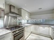 2 Bedroom flat to rent in Young Street, Kensington, W8