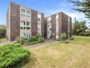 2 bedroom Flat to rent, Nelson Road, Whitton, TW3 £1,500 pcm