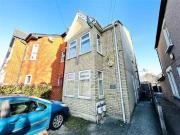 2 bedroom Flat to rent, Pembroke Road, Walthamstow, E17...