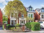 2 bedroom Flat to rent, School Lane, Egham, TW20 £1,600 pcm