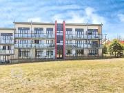 2 bedroom Flat to rent, Skylark Avenue, Greenhithe, DA9...