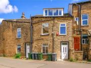 2 bedroom Flat to rent, St. James Place, Baildon, BD17...