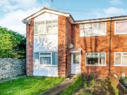 2 bedroom Flat to rent, St. Peters Road, Broadstairs,...