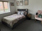 2 Bedroom flat with en suites & 2x parking spaces