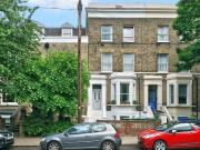 2 bedroom flat with garden and garden office