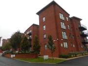 2 bedroom flat with parking