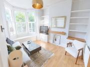 2 Bedroom Flat with Private Garden Green Lanes