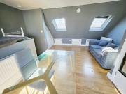 2 bedroom flat with roof terrace