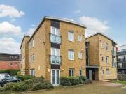 2+ bedroom flat/apartment for sale in Romside Place,...