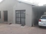 2 bedroom garden cottage Brakenhurst R4k