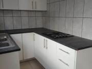 2 Bedroom Garden Cottage in Newlands