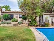 2 Bedroom Garden Cottage in Robindale