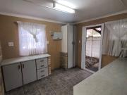 2 Bedroom Garden Cottage Rented in Arboretum