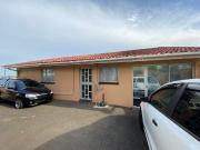 2 Bedroom Garden Cottage To Let in Newlands West