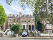 2 bedroom garden flat in Caledonian Rd, N7