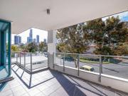 2 Bedroom Great Surfers Paradise Skyline Views
