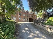 2 Bedroom Ground Flat