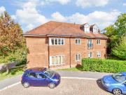 2 bedroom ground flat for sale