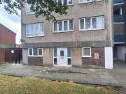 2 bedroom ground flat for sale
