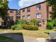 2 bedroom ground flat for sale