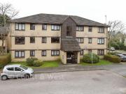 2 bedroom ground flat for sale