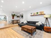 2 bedroom ground flat for sale