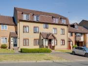 2 bedroom ground flat for sale