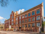 2 bedroom ground flat for sale