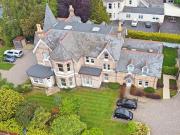 2 bedroom ground flat for sale