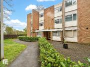 2 bedroom ground flat for sale