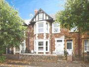 2 bedroom ground flat for sale