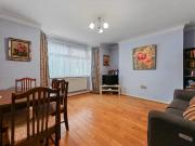 2 bedroom ground flat for sale
