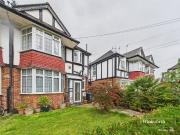 1 bedroom ground flat for sale