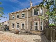 2 bedroom ground flat for sale