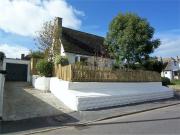 2 bedroom ground flat for sale
