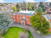 2 bedroom ground flat for sale