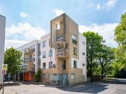 2 bedroom ground flat for sale