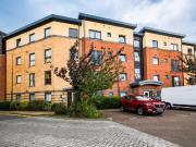 2 bedroom ground flat for sale