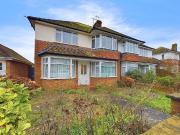 2 bedroom ground flat for sale