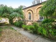 2 bedroom ground flat for sale