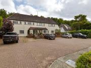 2 bedroom ground flat for sale