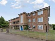 2 bedroom ground flat for sale