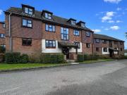 2 bedroom ground flat for sale