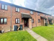 2 bedroom ground flat for sale