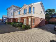 2 bedroom ground flat for sale