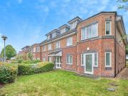 2 bedroom ground flat for sale