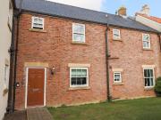 2 bedroom ground flat for sale