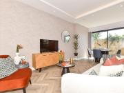 2 bedroom ground flat for sale