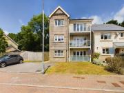 2 bedroom ground flat for sale